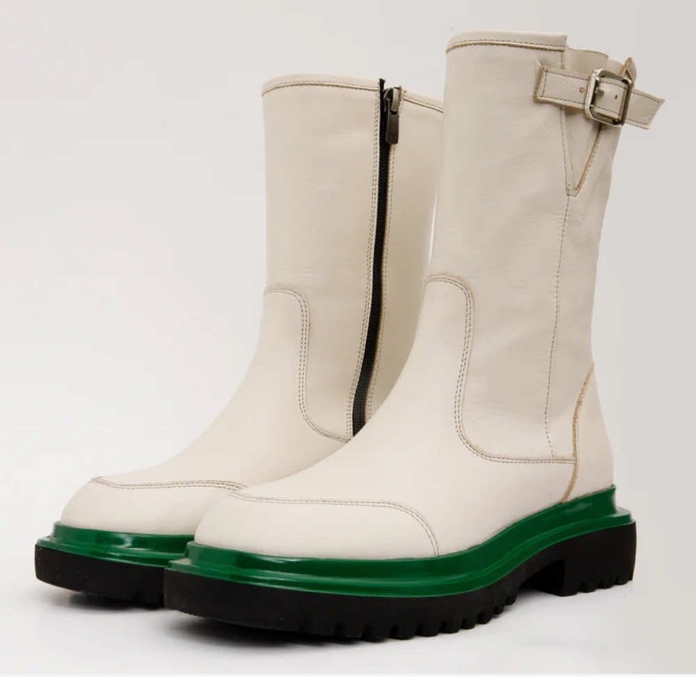 Stylish Women's White Boots with Green Sole